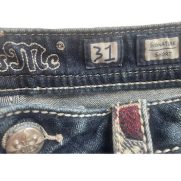 MISS ME*EMBELLISHED*LOW RISE*SIGNATURE SHORTS*TAG 31 MEASURED WAIST IS A 32" - Picture 5 of 5